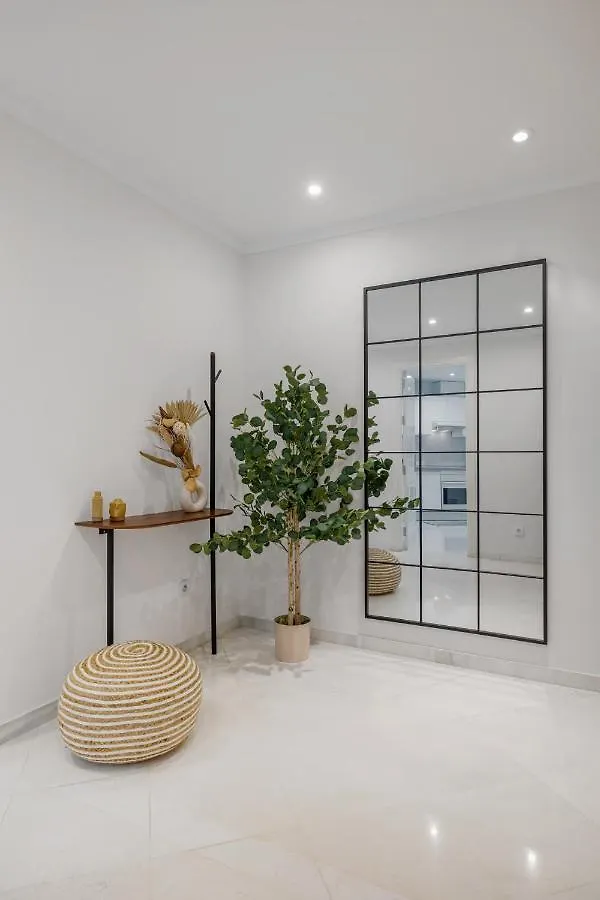 Precioso Y Muy Cerca De La Playa En Las Gaviotas Marbella Appartement